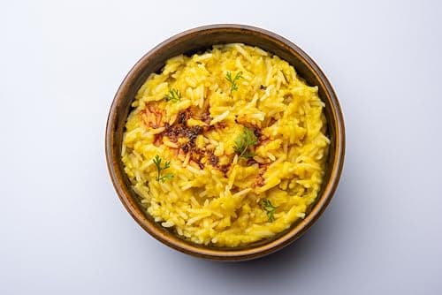Eat Easy Ready To Eat Jain Dal Khichdi, 92gm (Pack of 2) | Light on Stomach High Protein & Fiber, Freeze Dehydrated Healthy Instant Food for Travel, Office | No Preservatives | No Onion, No Garlic | Just Add Water and Cook — image 4