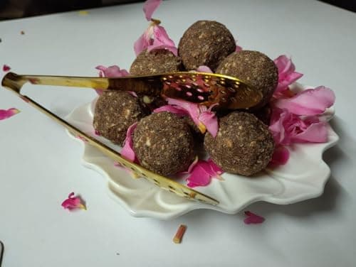 Rasoi Tales Mix Laddoo Box 500g | Multigrain Wheat, Ragi, Oats & Dry Fruit Laddoos | Healthy Homemade Sweets | Traditional Energy Bites Combo | Sampler Gift Box — image 4